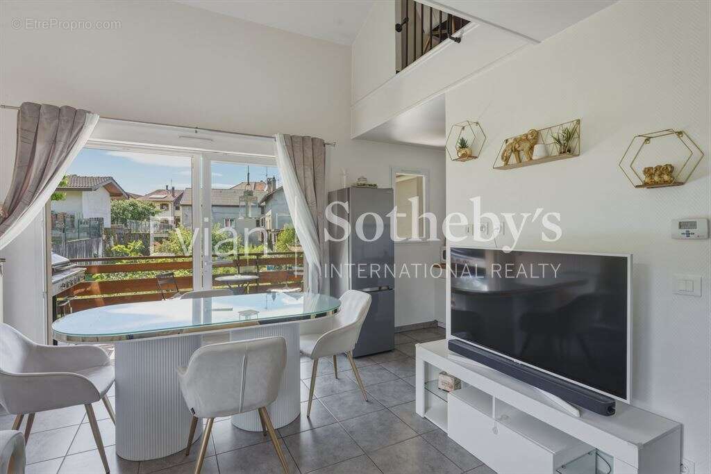 duplex apartment located on the top floor of a small residence in Lugrin - photo 13