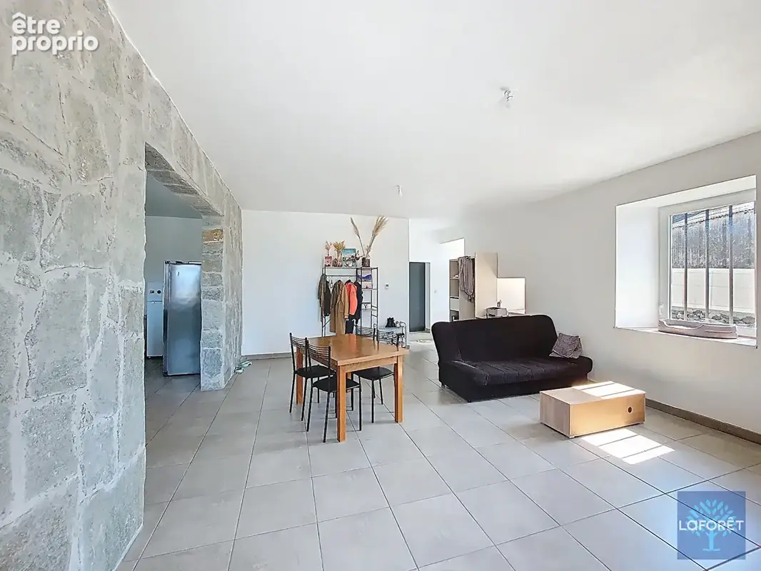 Magnifique corps de ferme rénové avec 5 chambres, dépendances et vue panoramique - photo 16