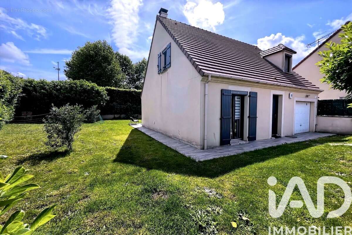 Maison 90 m² à Sivry-Courtry  - photo 2