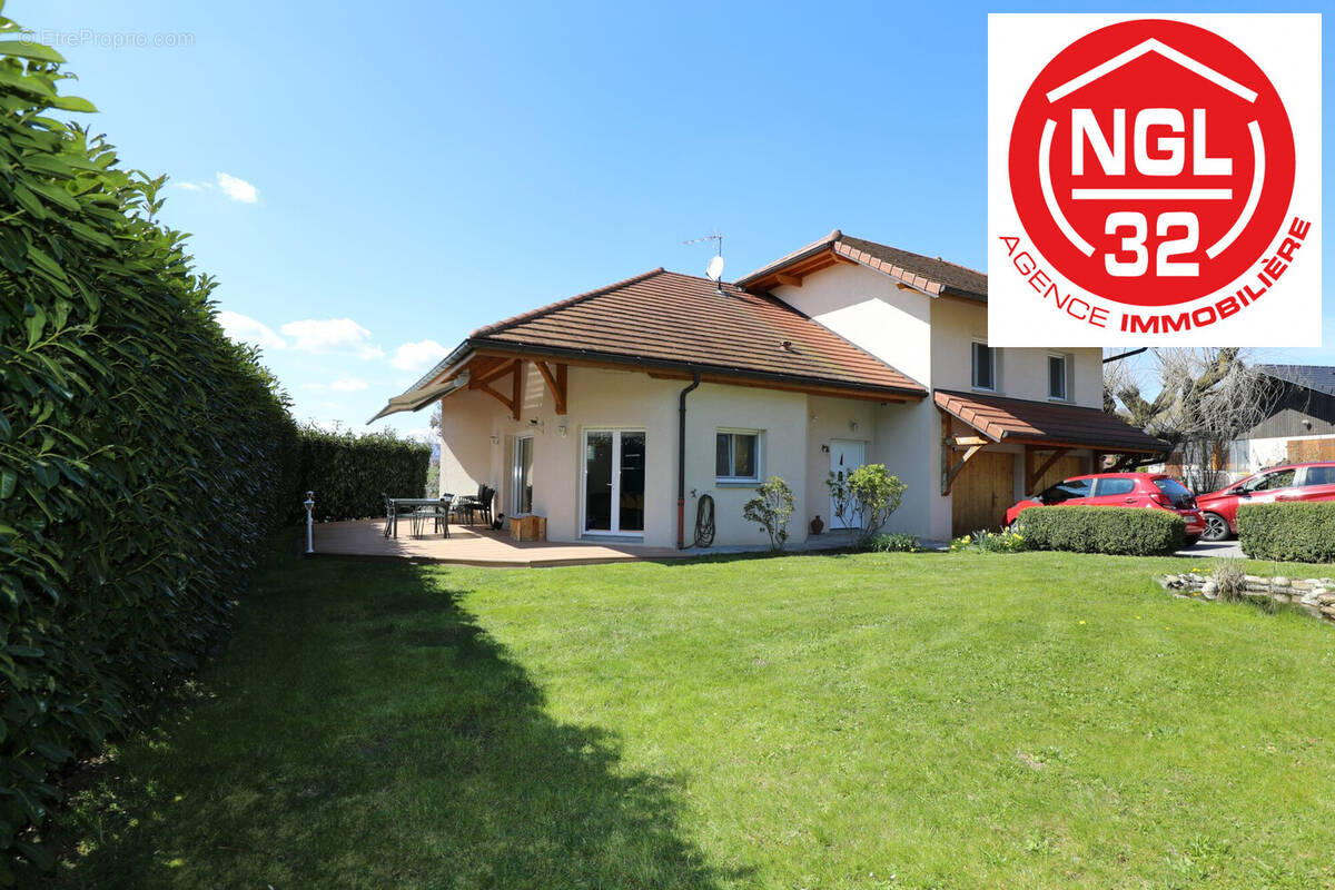 Maison à COPPONEX