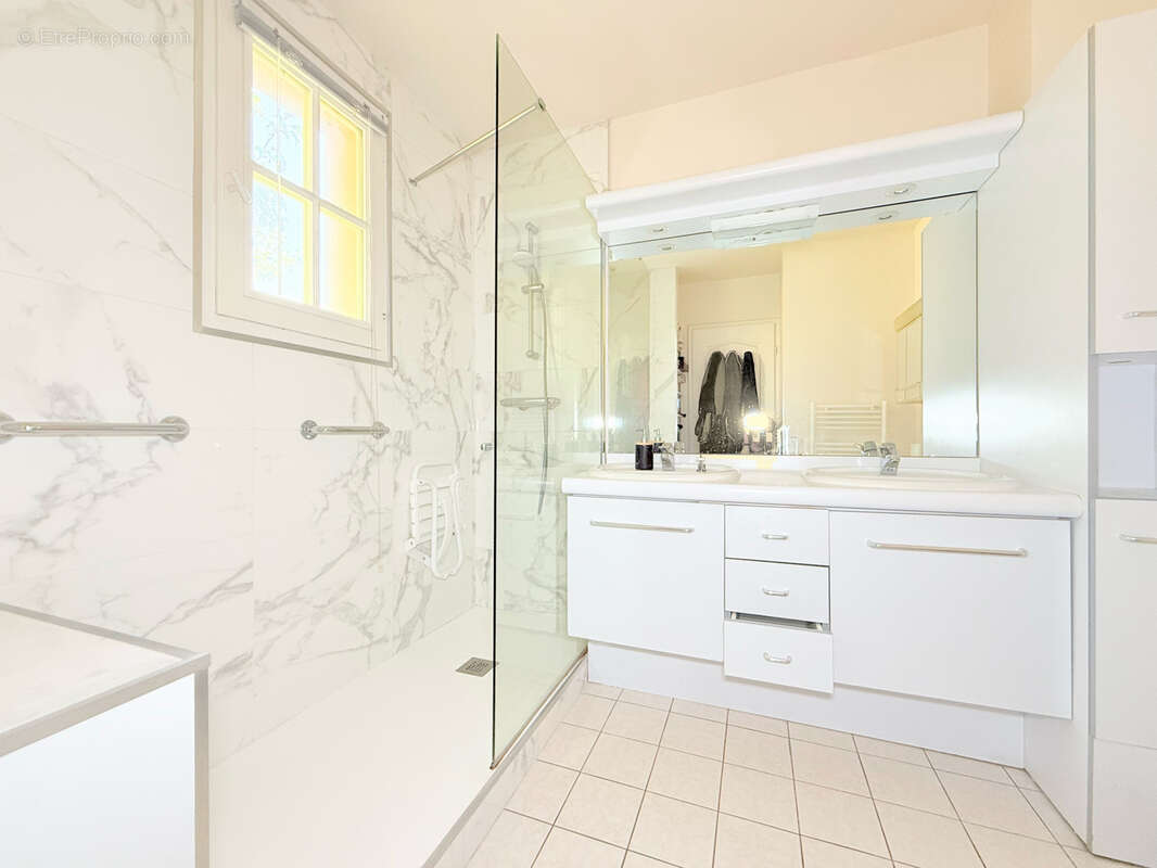 Maison à RUEIL-MALMAISON