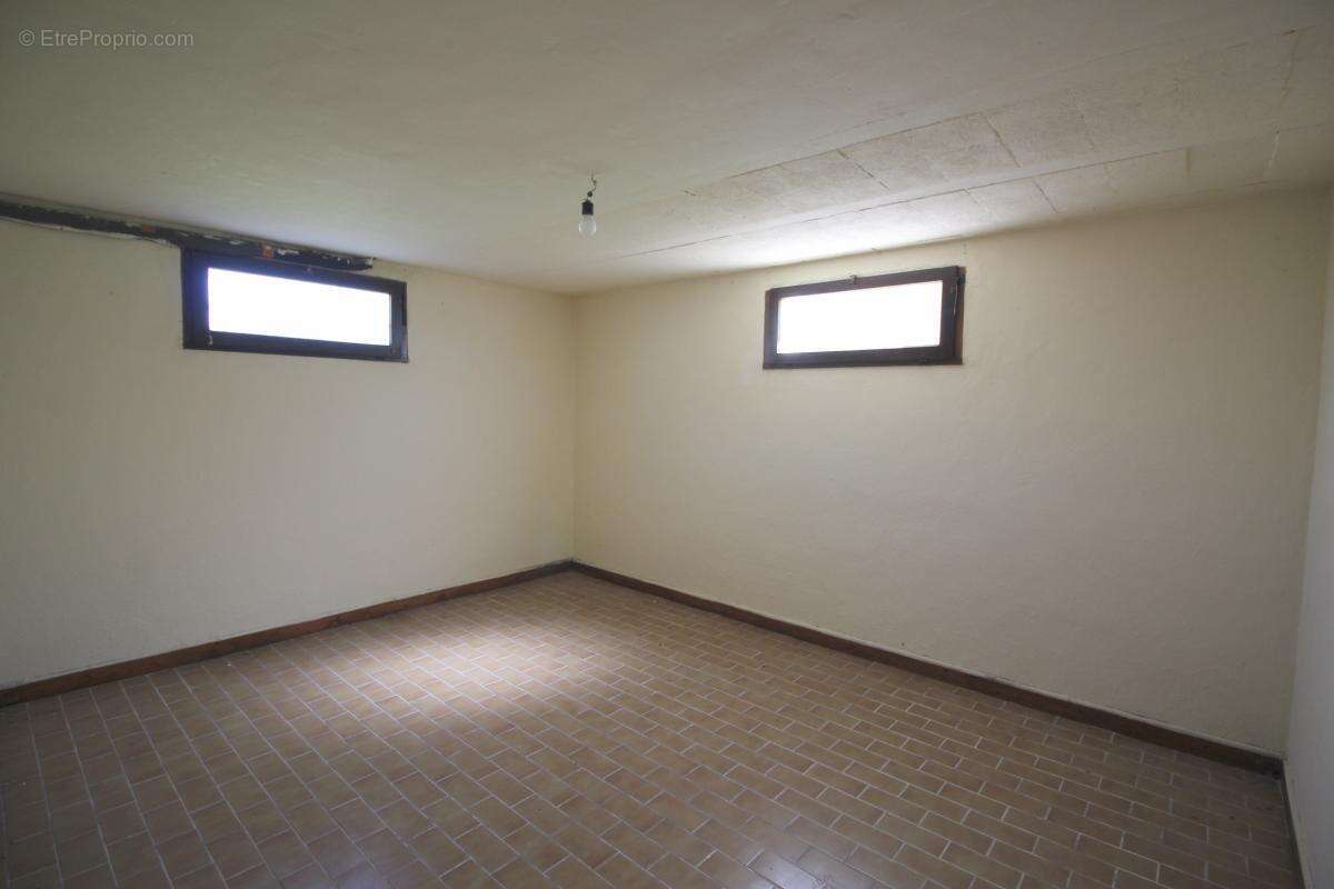 Maison à PONT-DE-ROIDE