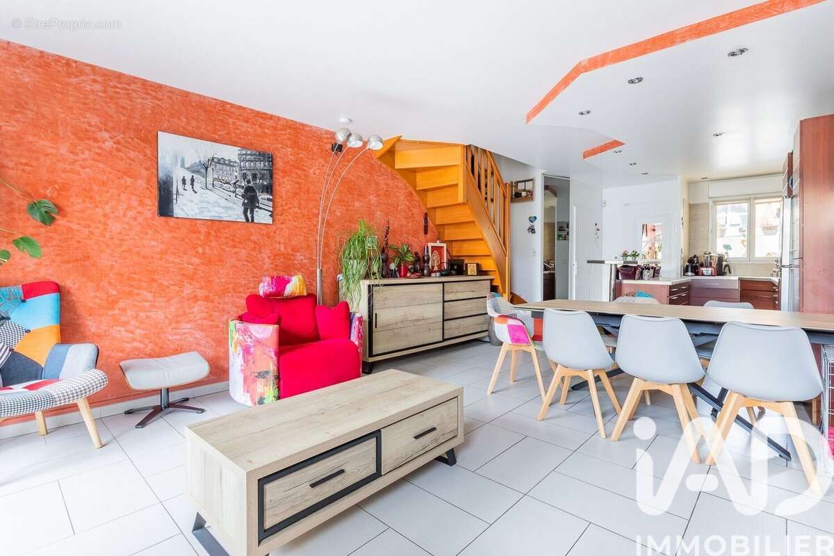 Photo 2 - Maison à SAVIGNY-SUR-ORGE