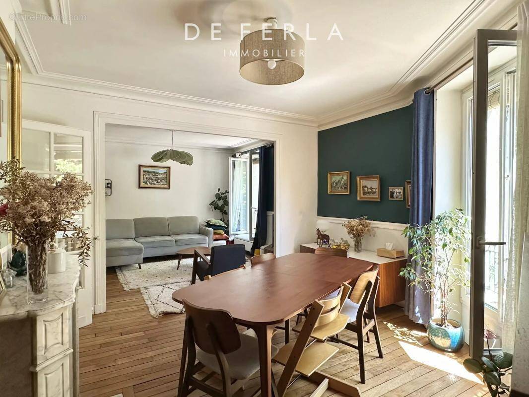 Appartement à PARIS-14E
