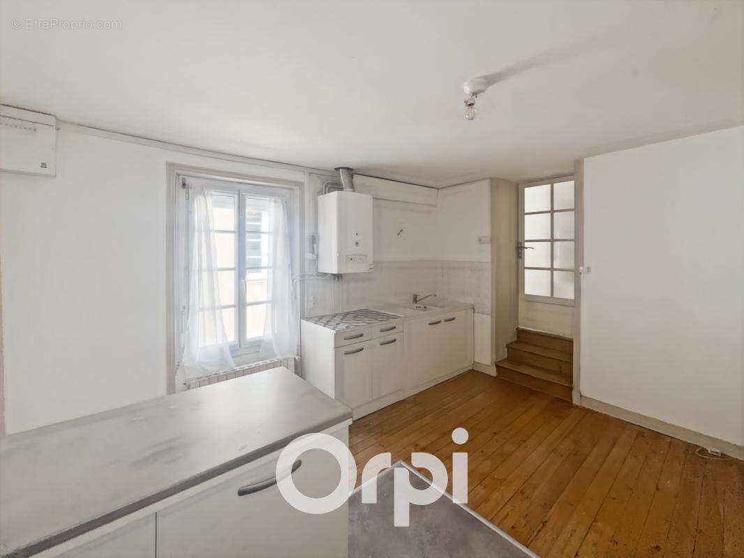 Appartement À Vendre - photo 2