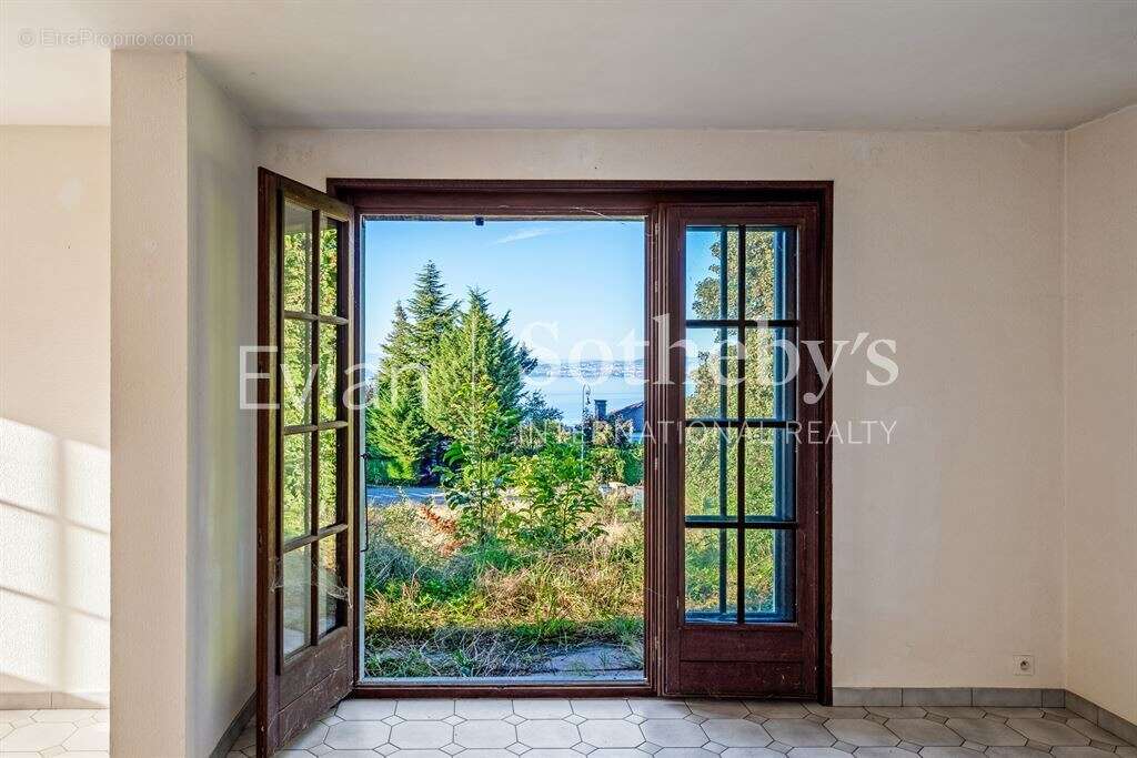 Maison à NEUVECELLE