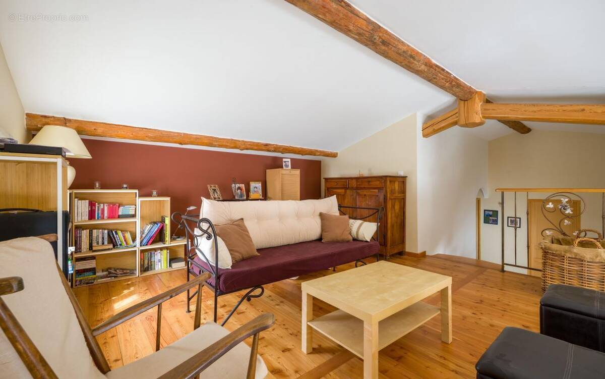 Maison à SAINTE-TULLE