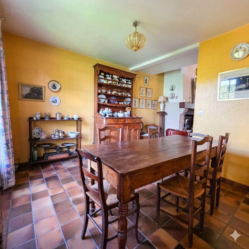 Maison à MAUREPAS