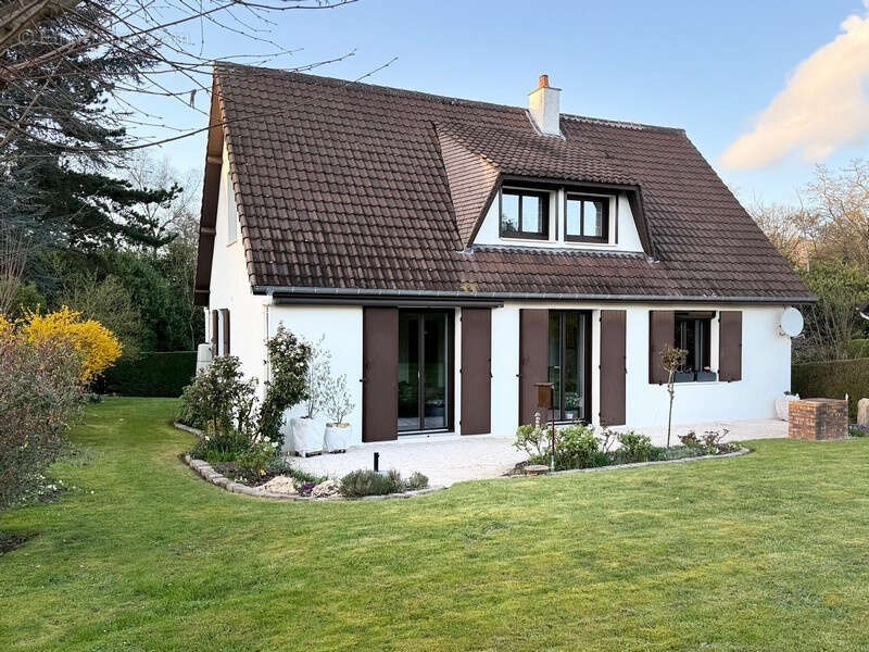 Maison à SAINT-MARTIN-DE-BOSCHERVILLE