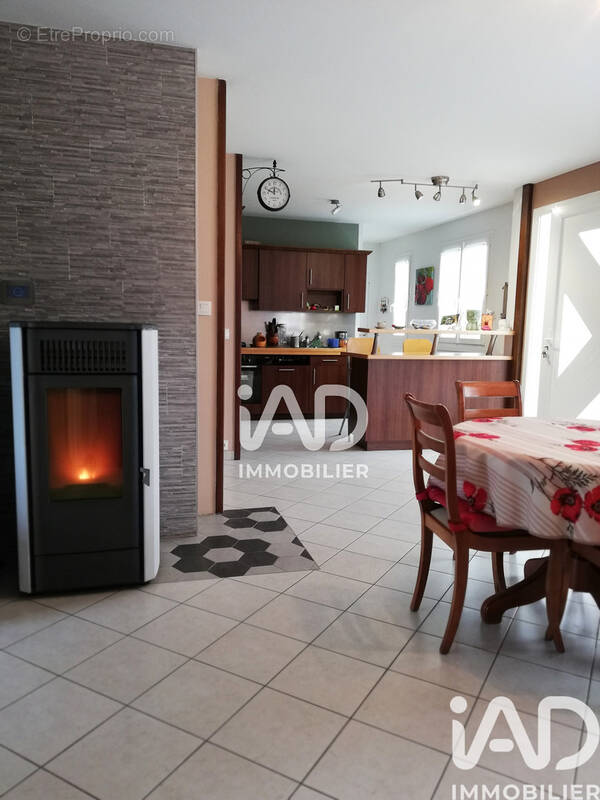 Photo 1 - Maison à MONTFLOURS