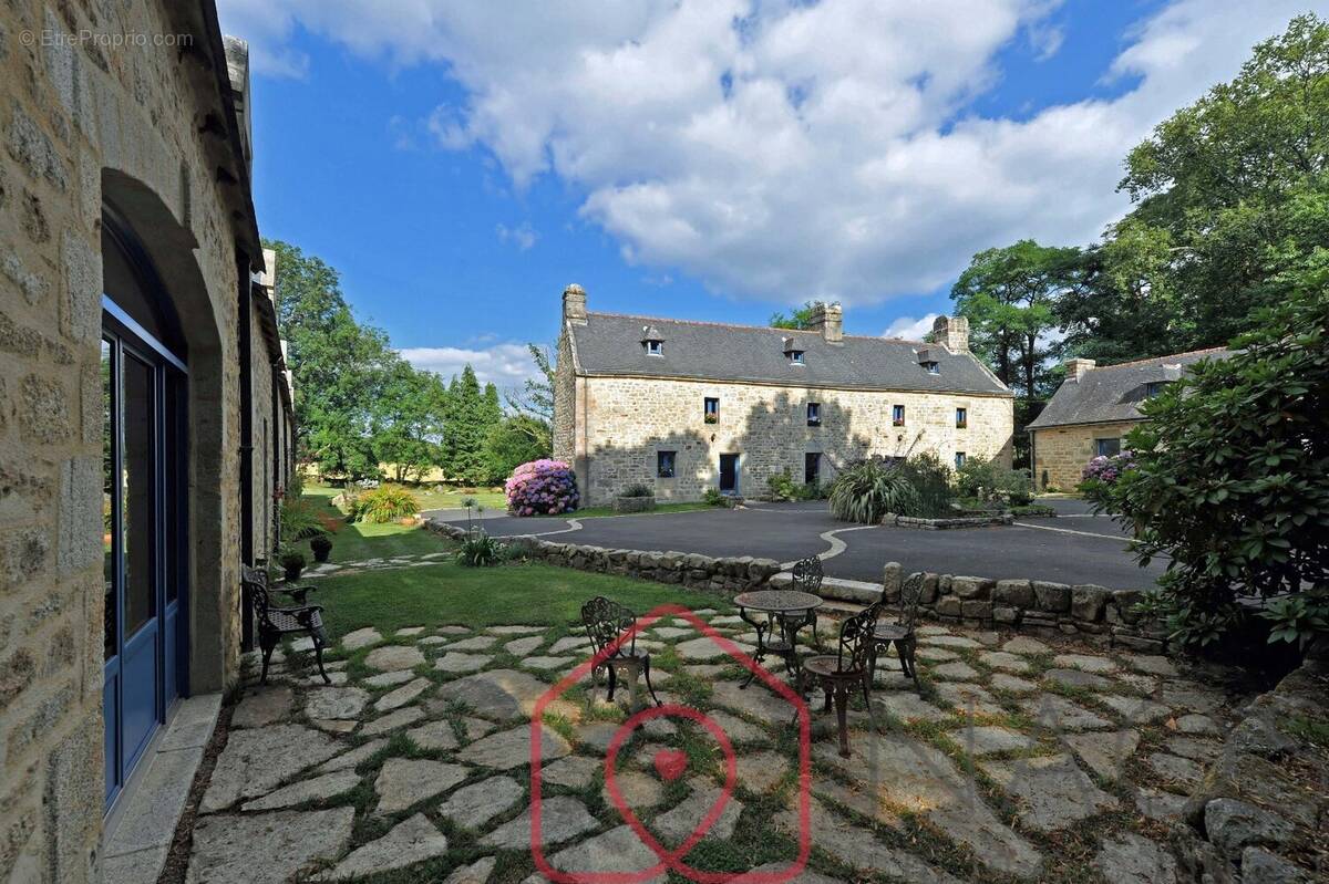 Maison à ERGUE-GABERIC