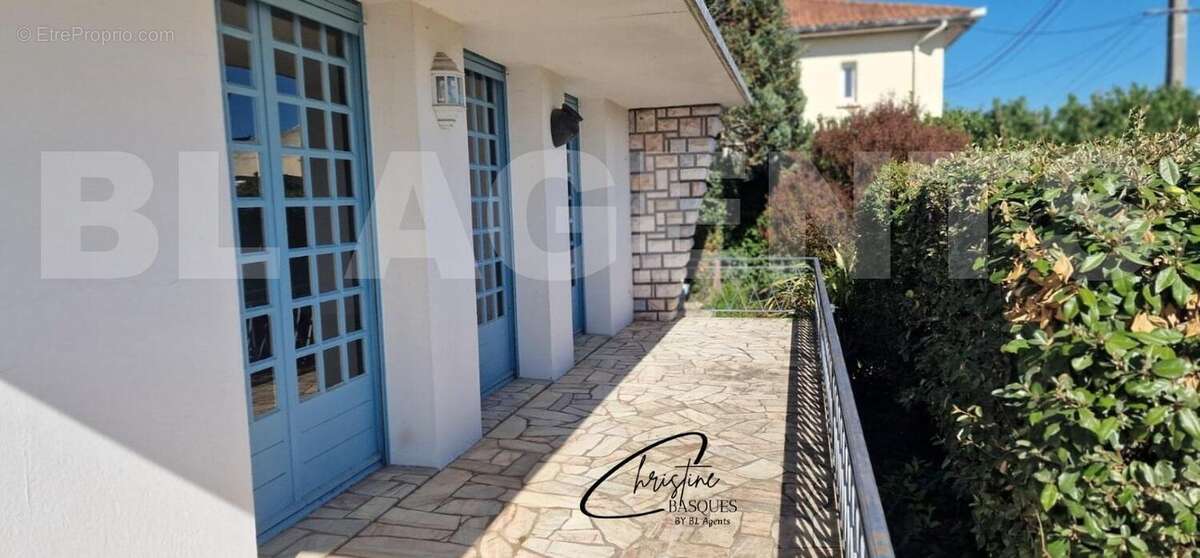 exterieur maison castelsarrasin5 - Maison à CASTELSARRASIN