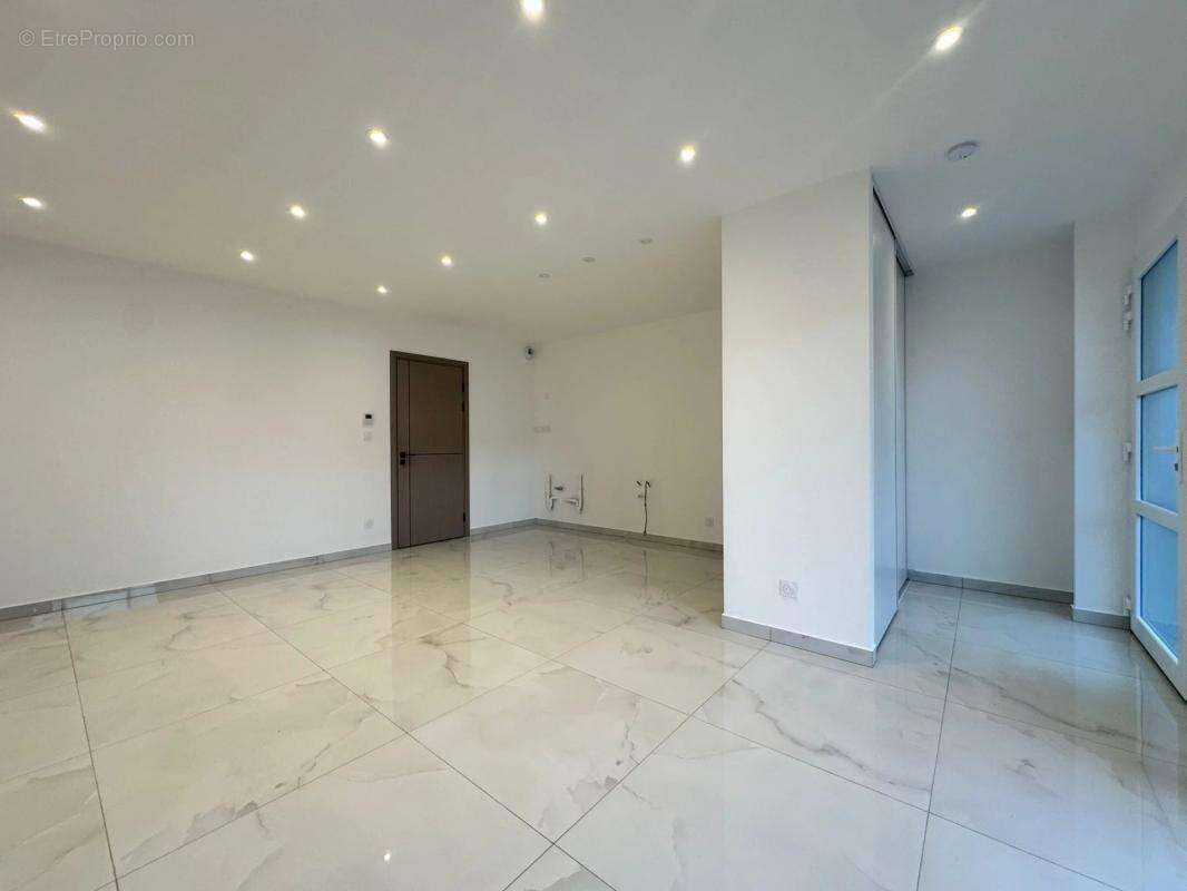 Appartement à GRESY-SUR-AIX