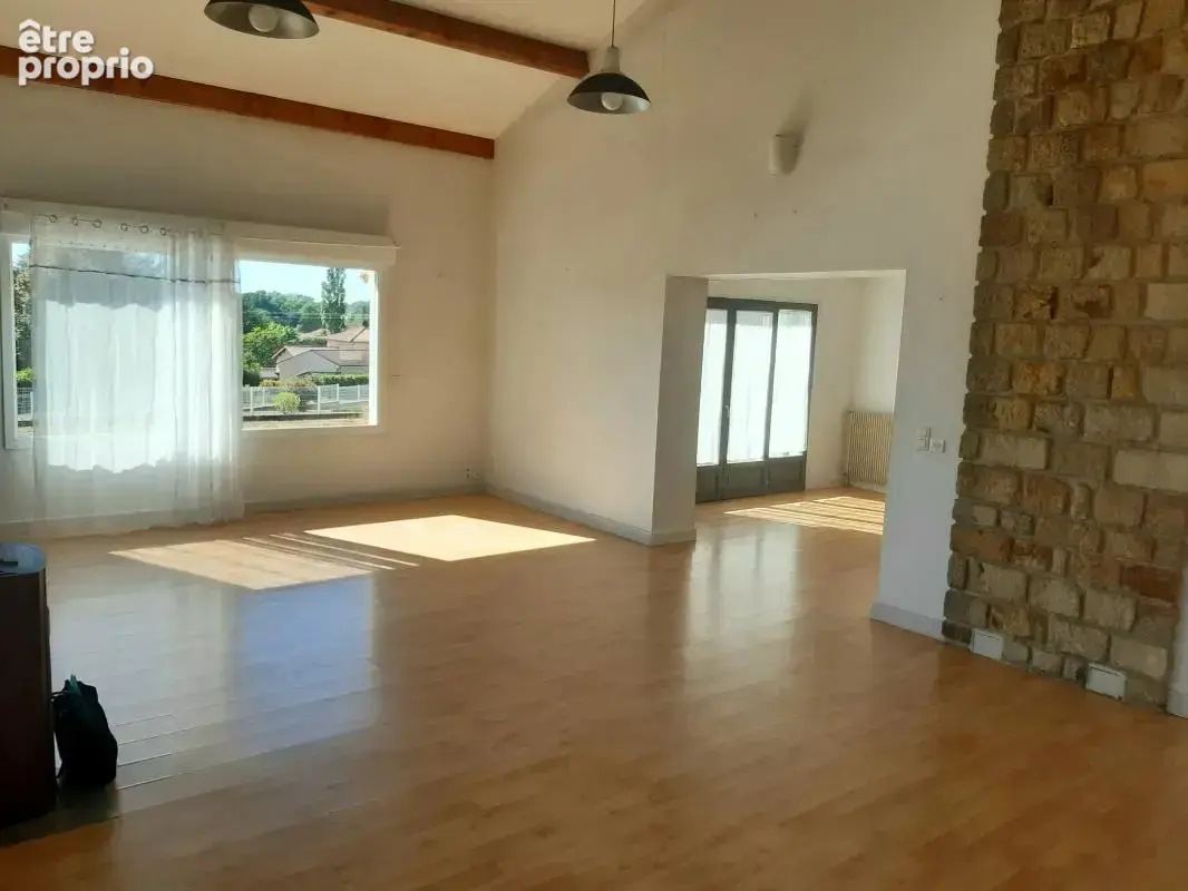 Maison 5 pièces 110 m² à vendre à Lezoux (63190) - photo 7