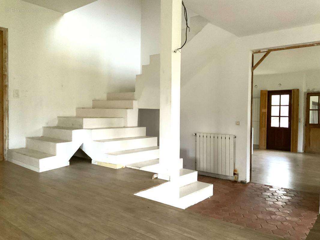 Maison à MORET-SUR-LOING