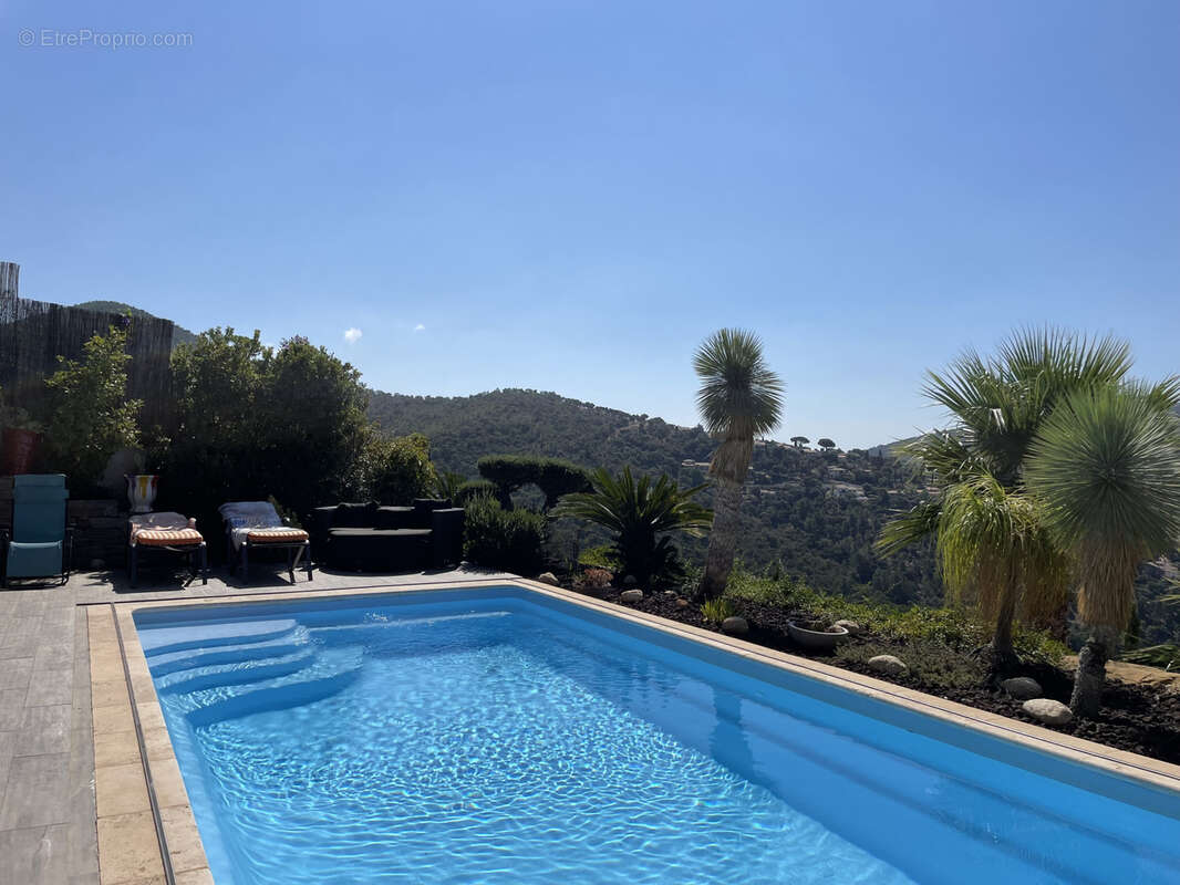 Maison à LA LONDE-LES-MAURES