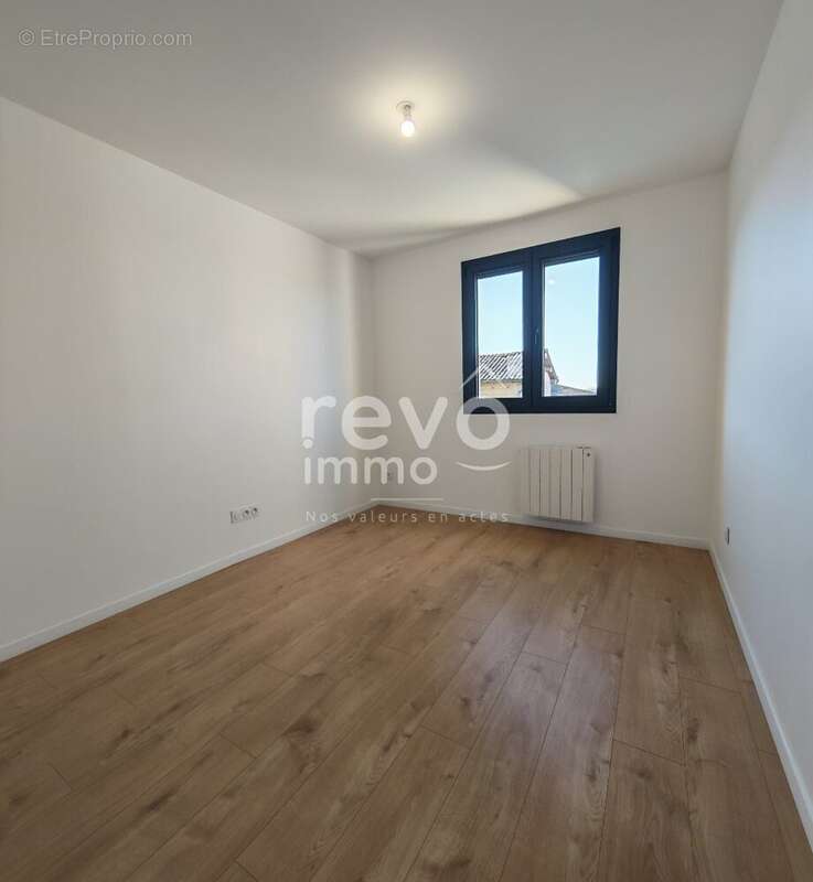 Maison à SAINT-JEAN-DE-THURIGNEUX