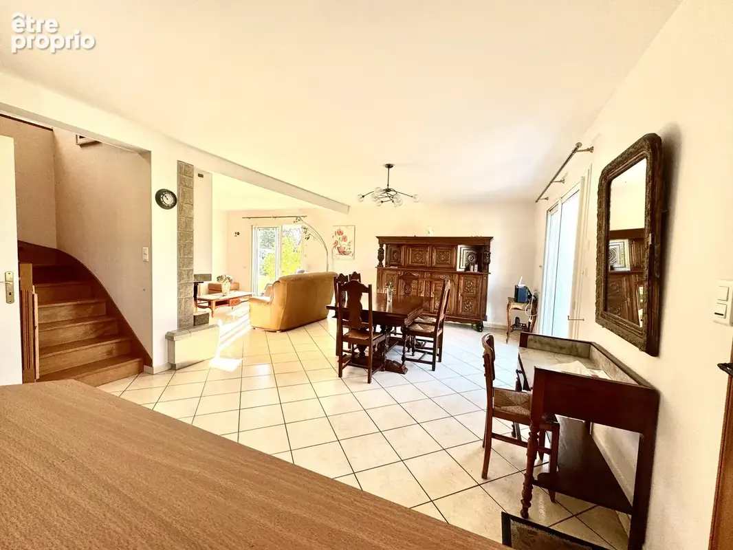 PLESTAN   Maison familiale  sur 1 200 m2 clos - photo 2