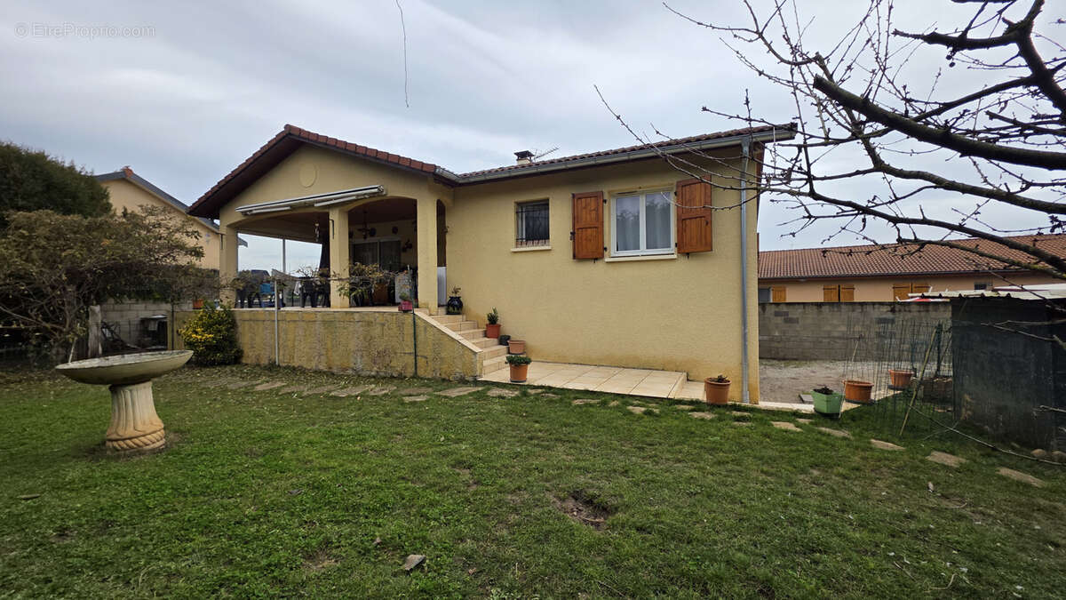 Maison à CHARVIEU-CHAVAGNEUX