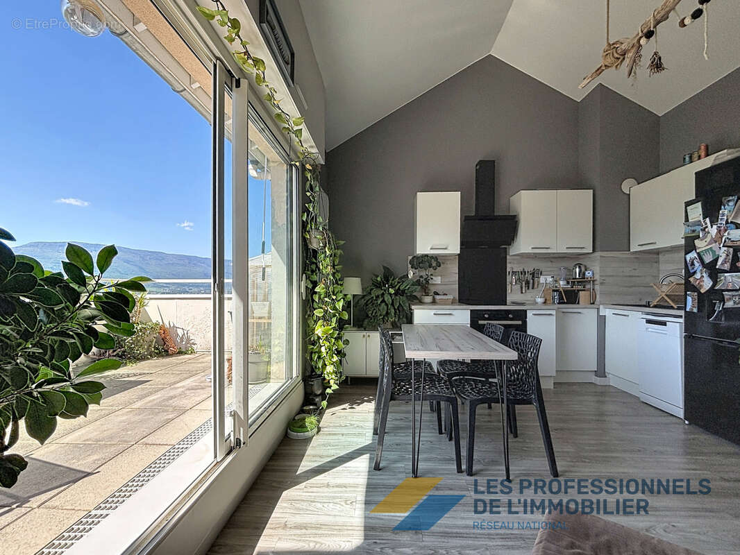 Appartement à JACOB-BELLECOMBETTE