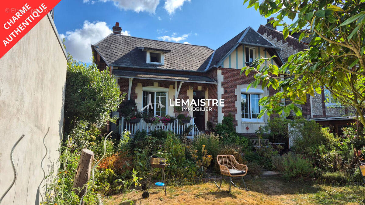 Maison à ROLLEVILLE
