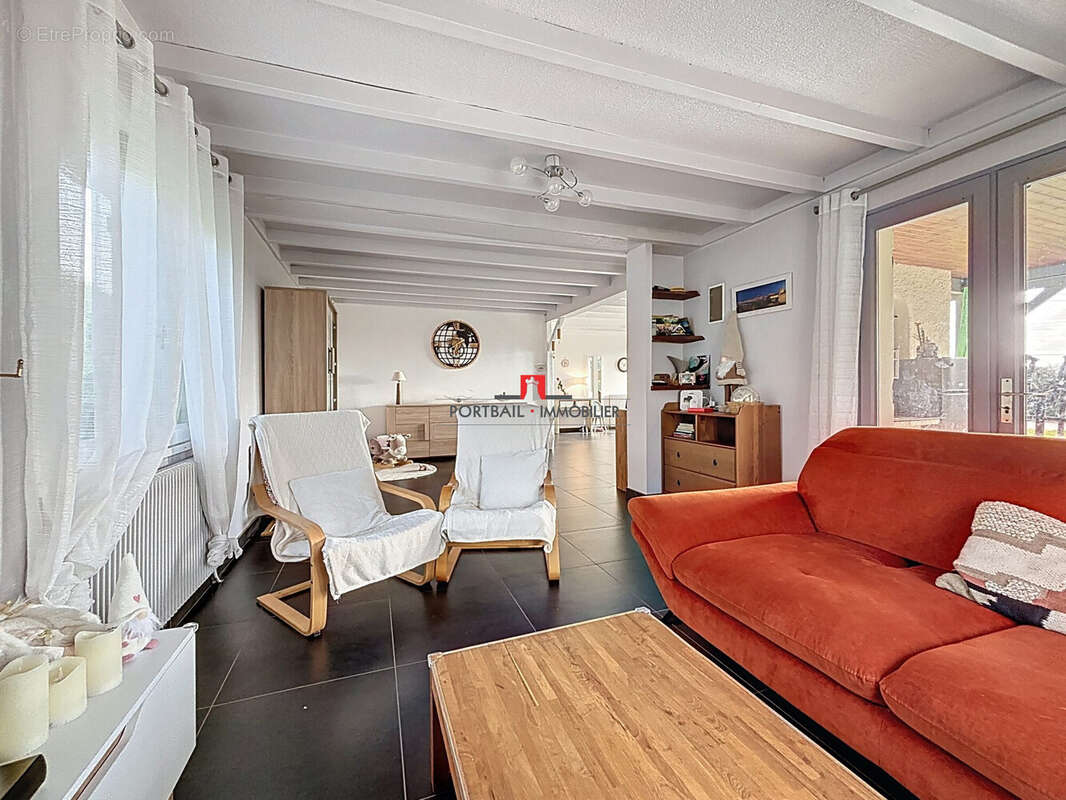 Maison à COMPS