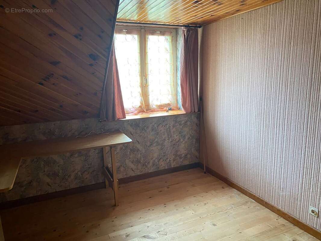 Appartement à ELLIANT