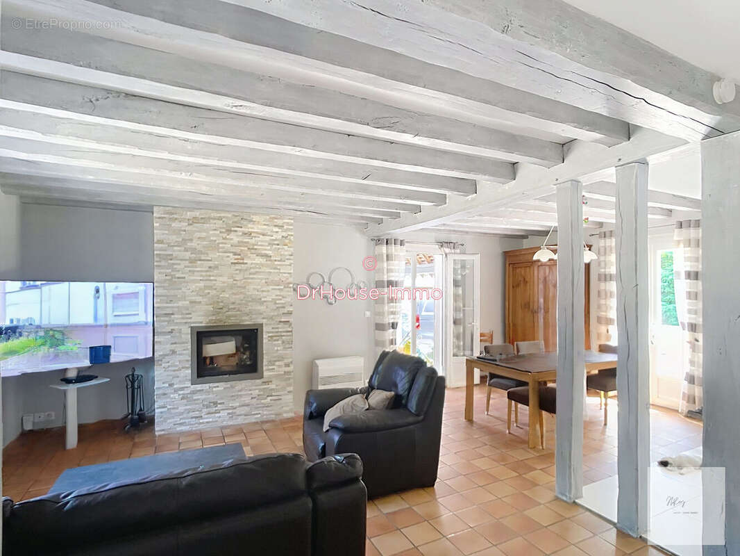 Maison 165 m² à Huisseau-Sur-Mauves  - photo 8