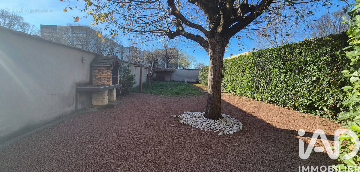 Photo 1 - Maison à ROANNE