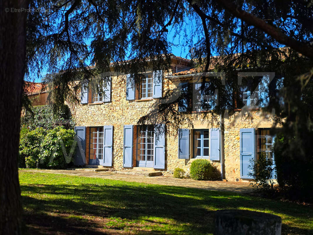 Maison à AUSSILLON