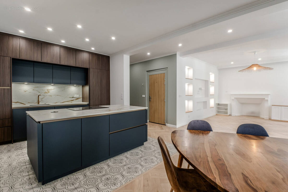 Appartement à EVIAN-LES-BAINS