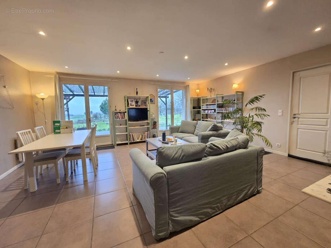 Maison à DROITURIER