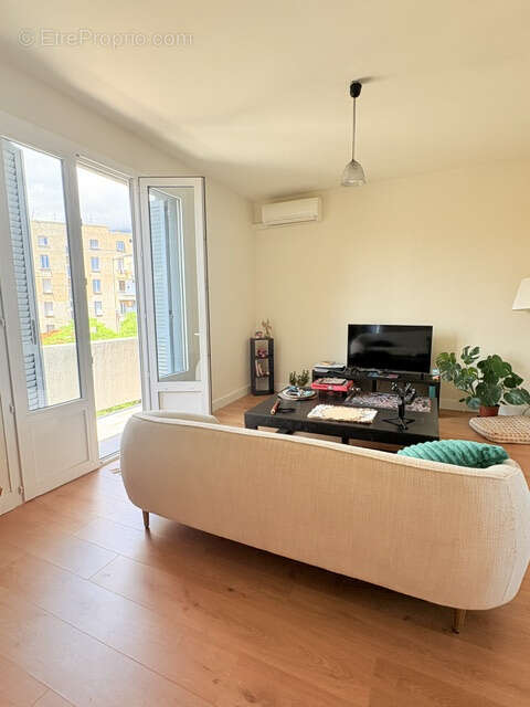 Bastia centre f3 traversant avec ascenseur et vue mer - photo 10