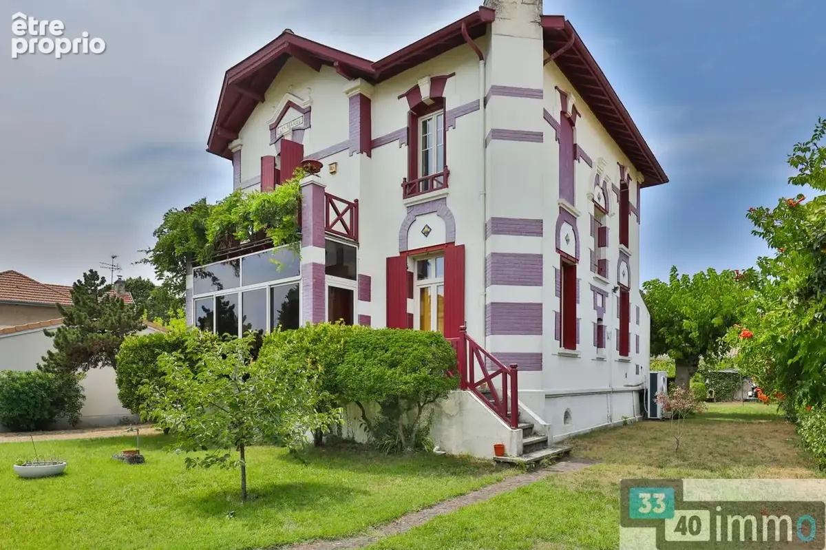 Photo Maison à Salles au prix de 619 000€