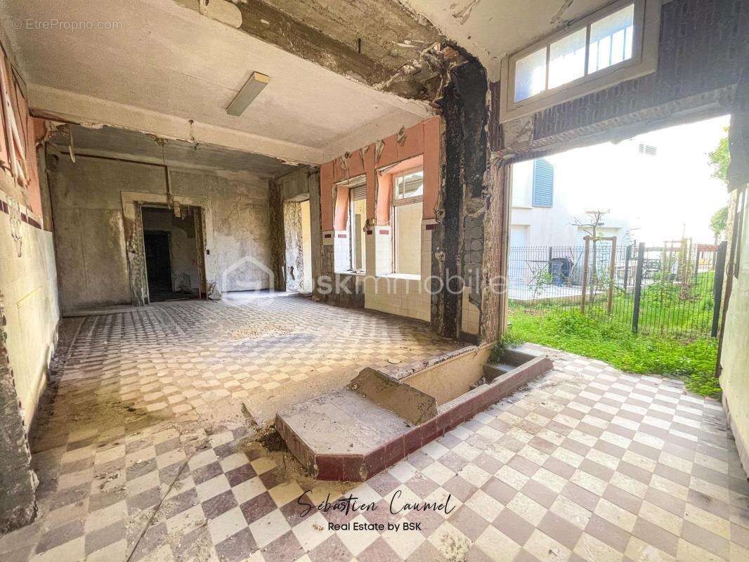 Appartement à COURNONTERRAL