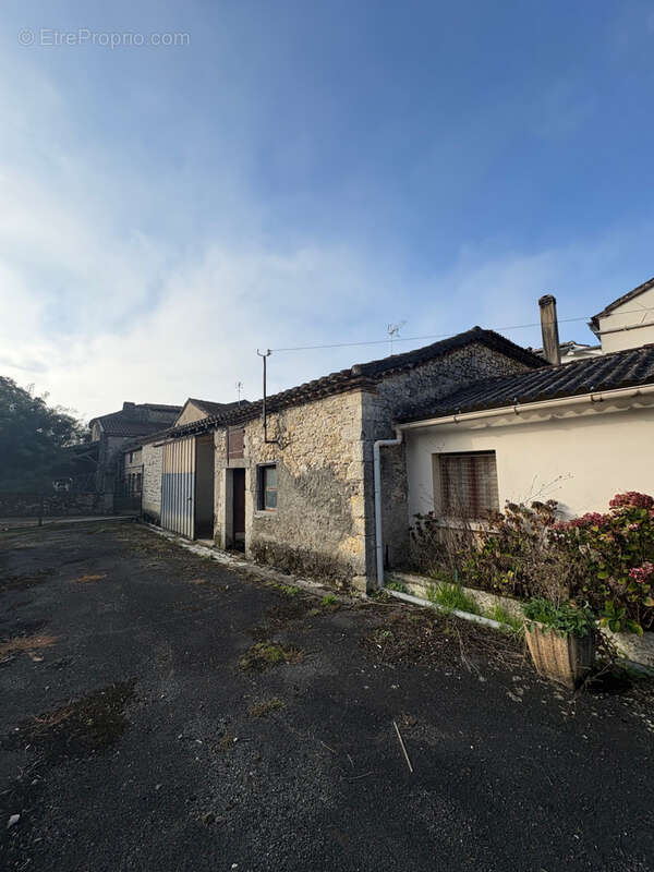 Maison à BOURLENS