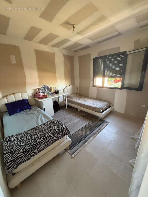 Maison à LEZIGNAN-CORBIERES