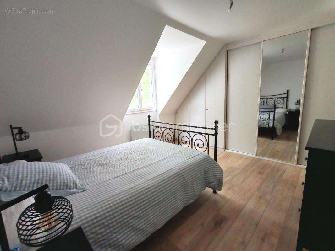 Maison à SAINT-GERMAIN-LES-ARPAJON