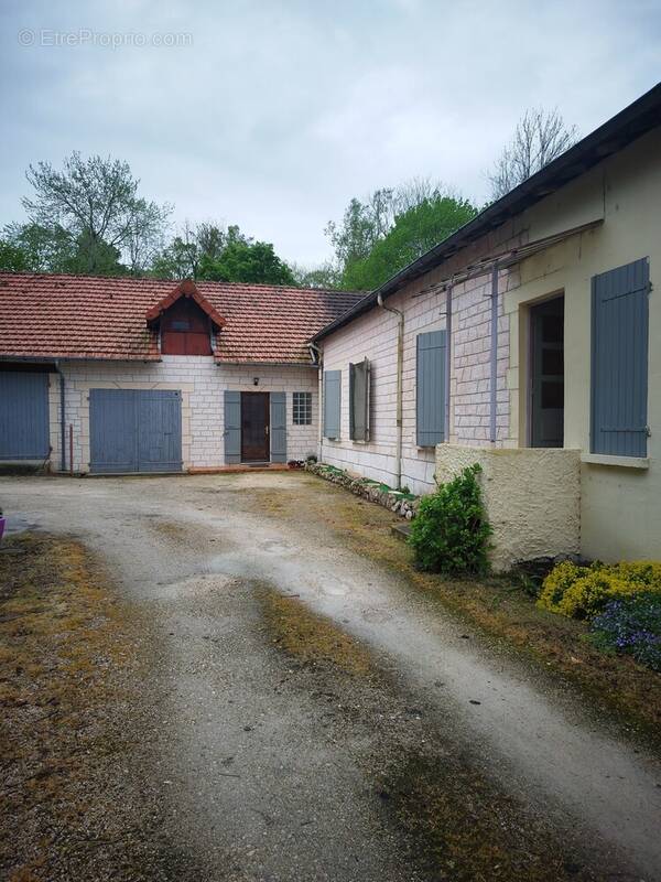 Maison à NAVILLY