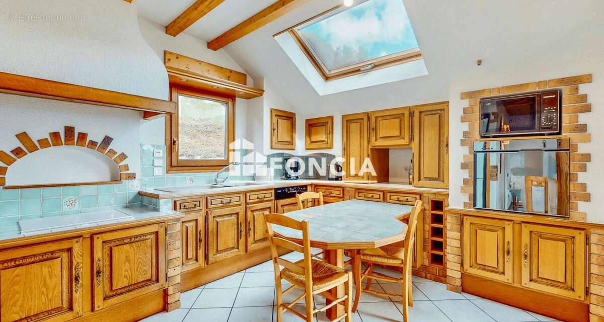 Maison à LA MURETTE