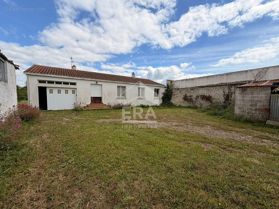 Maison à MARSILLY