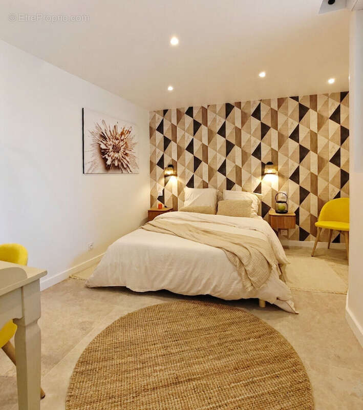 LE PRADET, proche mer, ravissant 3 pièces contemporain avec jardin et stationnement. - photo 8