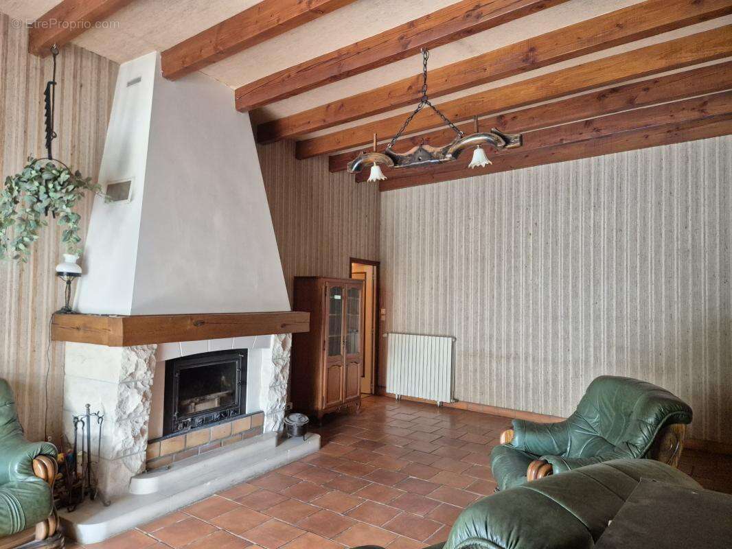 Maison à SAINT-AMANT-DE-BOIXE