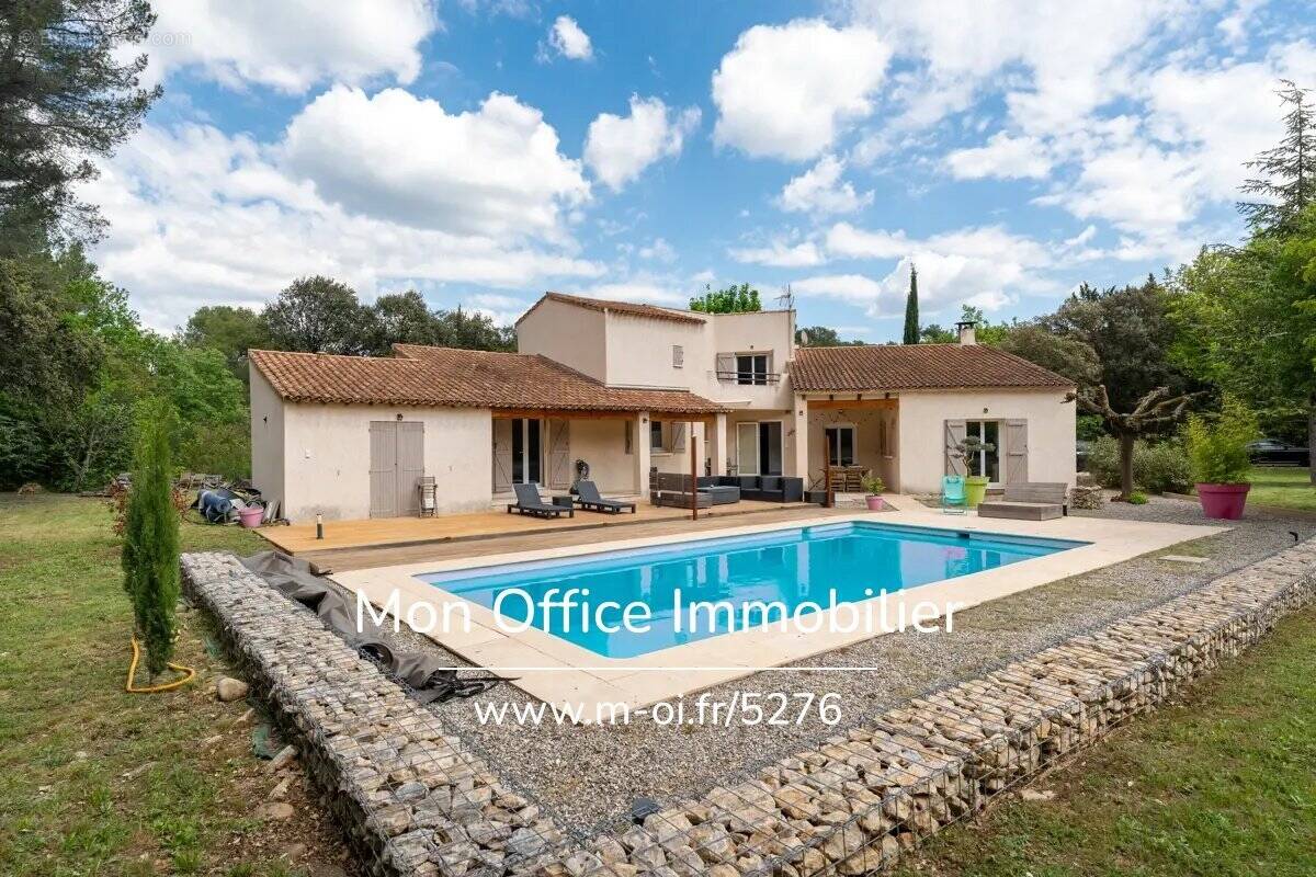 Maison à PEYROLLES-EN-PROVENCE