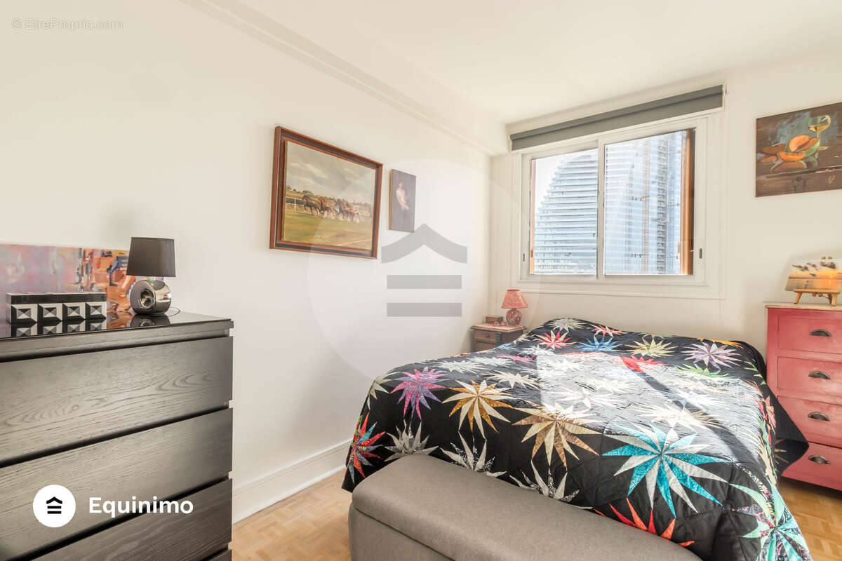 Appartement à PARIS-15E