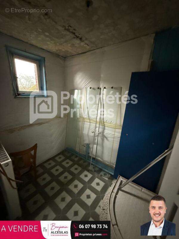 Immeuble Origny En Thierache 217 m2 - photo 12