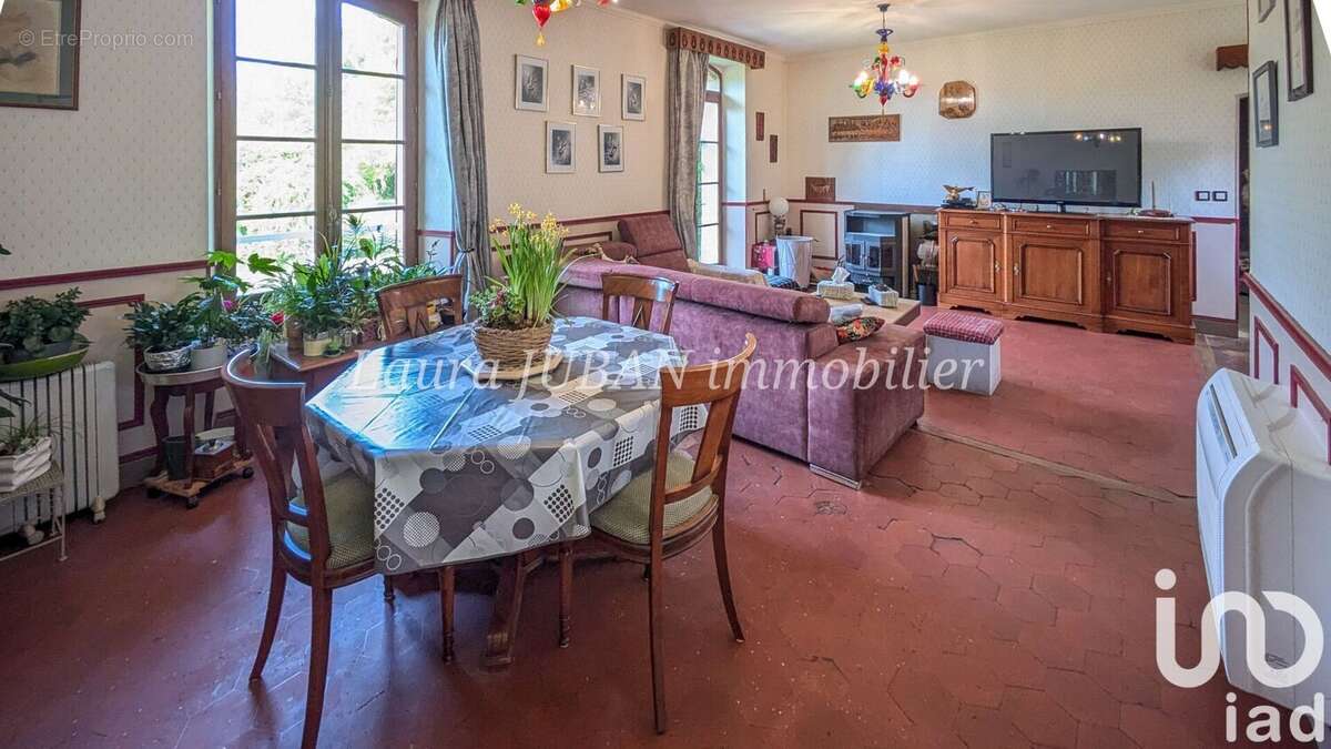 Maison 140 m² à Salins  - photo 4