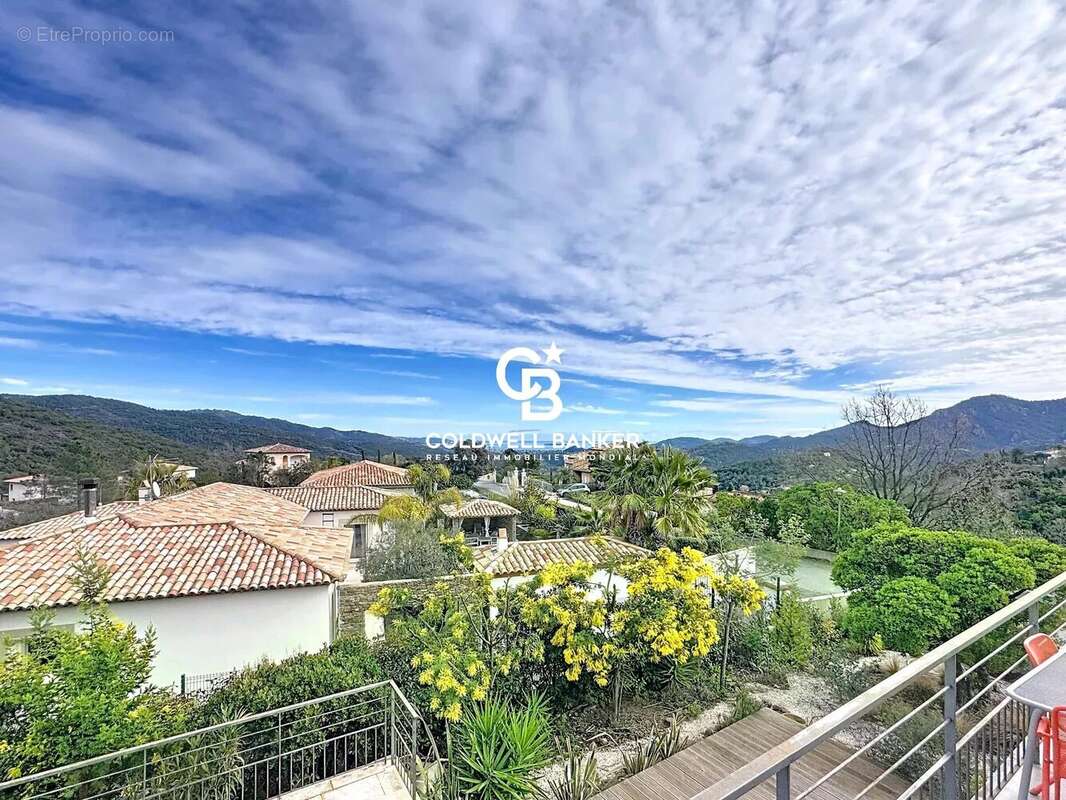 Maison à LES ADRETS-DE-L'ESTEREL