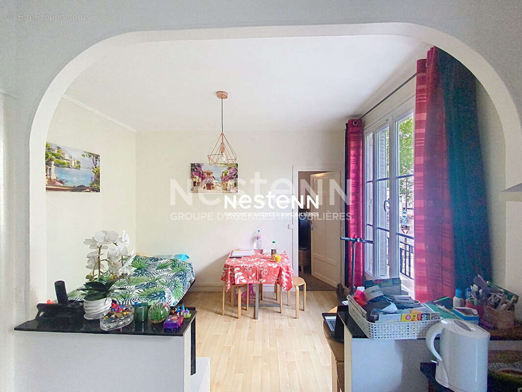 Appartement à PARIS-18E