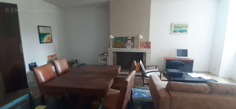 Maison à MONTPEZAT-DE-QUERCY